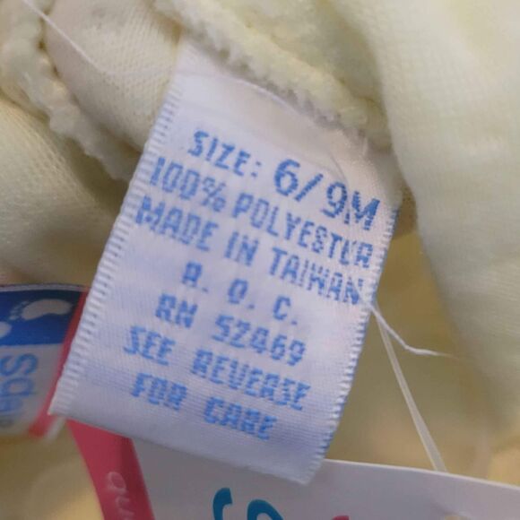 Vintage NWT Baby Girl 6-9 Months Small Steps Yellow Giraffe Outfit - Picture 6 of 6